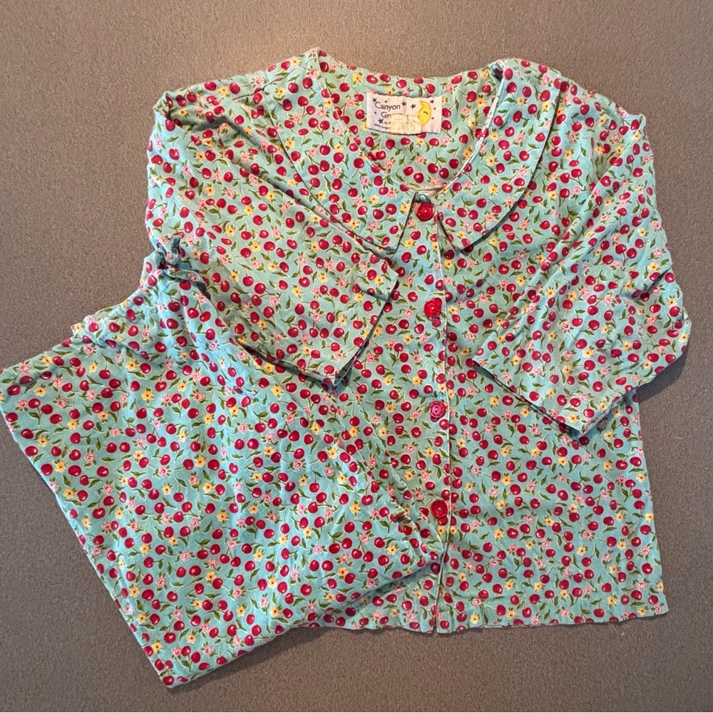 Vintage Canon  Mint Green and Red women’s Pajama Set‎ Cherry print. SZ LARGE